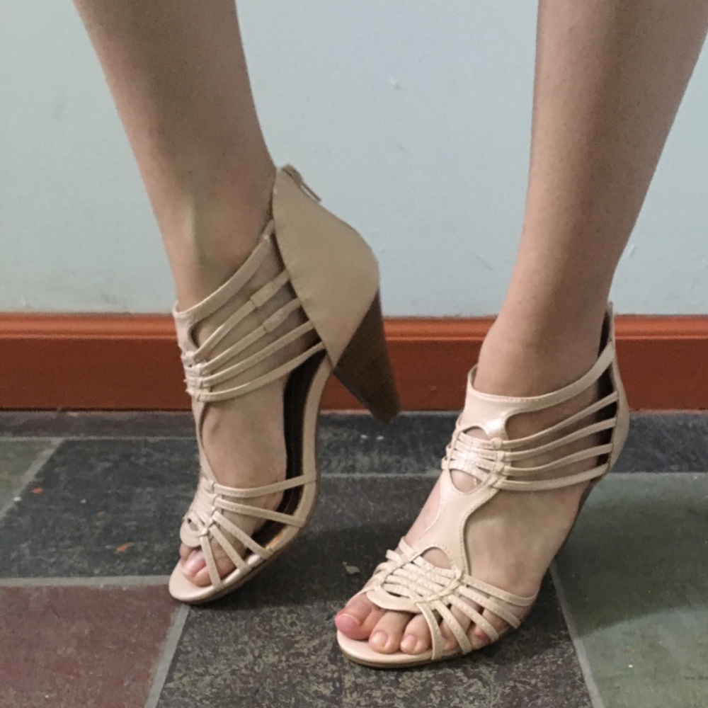 Apt. 9 Heels